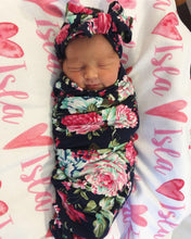 Load image into Gallery viewer, Personalized Blanket - Watercolor Hearts