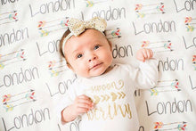 Load image into Gallery viewer, Personalized Blanket - Triple Colored Arrows