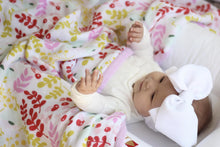 Load image into Gallery viewer, *Floral Luxe Blanket - The Little Arrows
